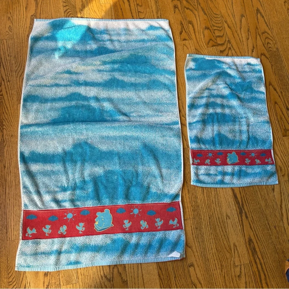 Winnie the Pooh 2 Piece Bath Set Bath Towel and Hand Towel Ducks Clouds